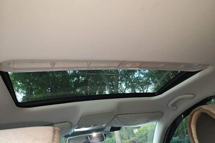 Used Volkswagen Bora 2014 1.4TSI Automatic Comfort Model Headliner