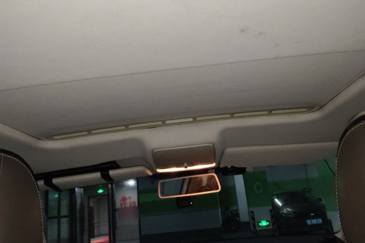Used Volkswagen Bora 2014 1.6L Automatic Comfort Model Headliner