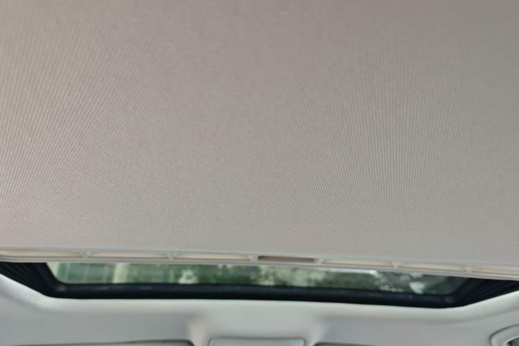 Used Volkswagen Bora 2014 1.6L Automatic Comfort Model Headliner