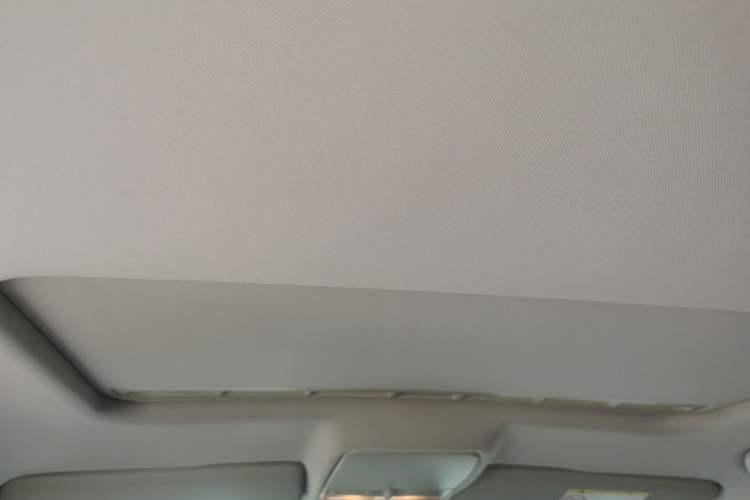 Used Volkswagen Bora 2014 1.6L Automatic Comfort Model Headliner