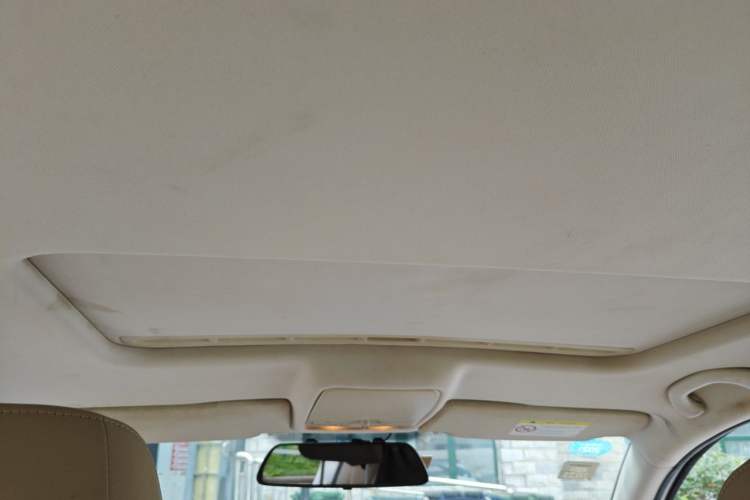 Used Volkswagen Bora 2014 1.6L Automatic Comfort Model Headliner