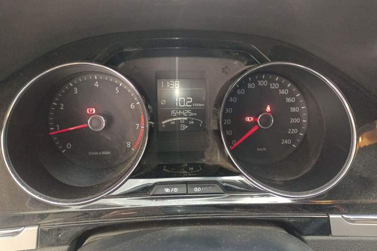 Used Volkswagen Bora 2014 1.6L Manual Comfort Model Instrument Cluster