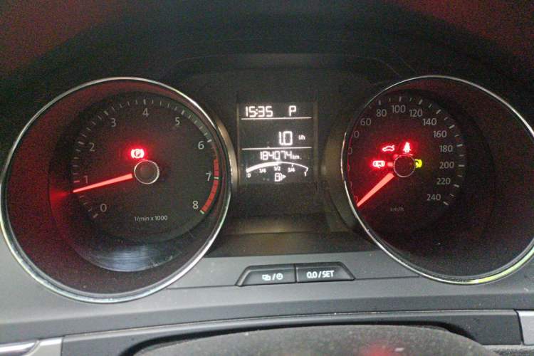 Used Volkswagen Bora 2014 1.6L Automatic Fashion Model Instrument Cluster