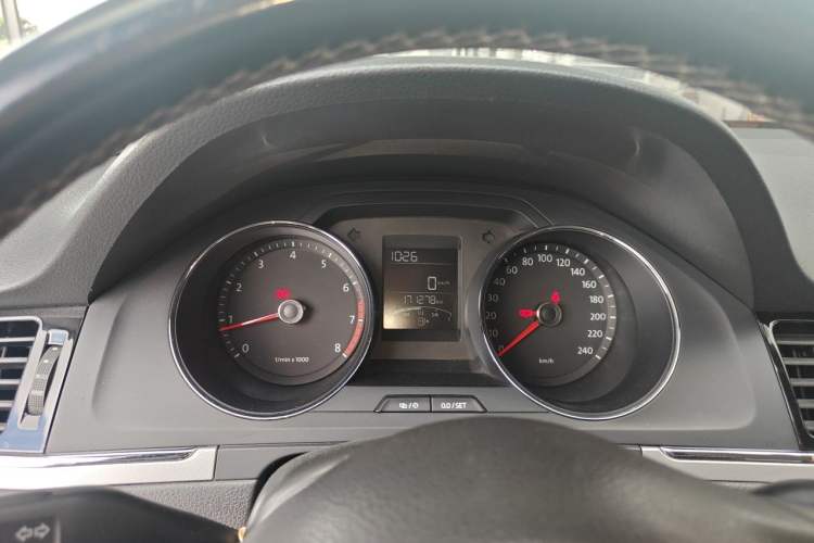 Used Volkswagen Bora 2014 1.6L Manual Fashion Edition Instrument Cluster