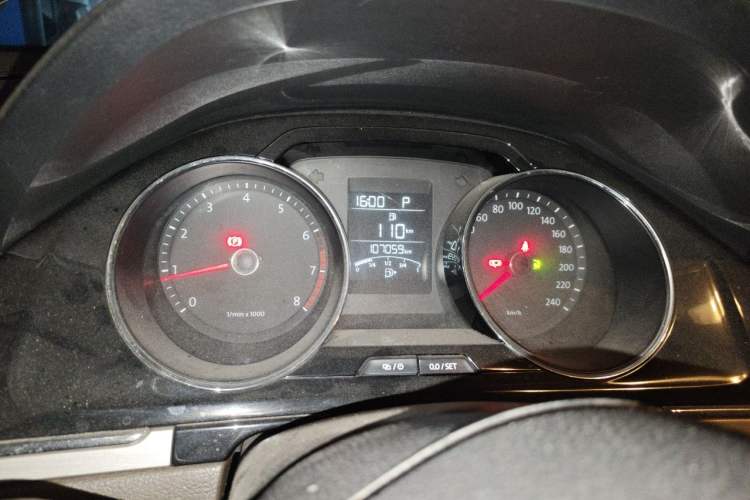 Used Volkswagen Bora 2014 1.6L Automatic Comfort Model Instrument Cluster