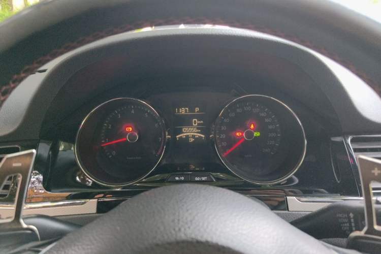 Used Volkswagen Bora 2014 1.4TSI Automatic Sportline Instrument Cluster