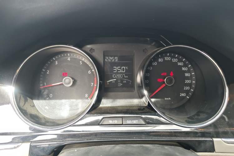 Used Volkswagen Bora 2014 1.6L Manual Comfort Model Instrument Cluster