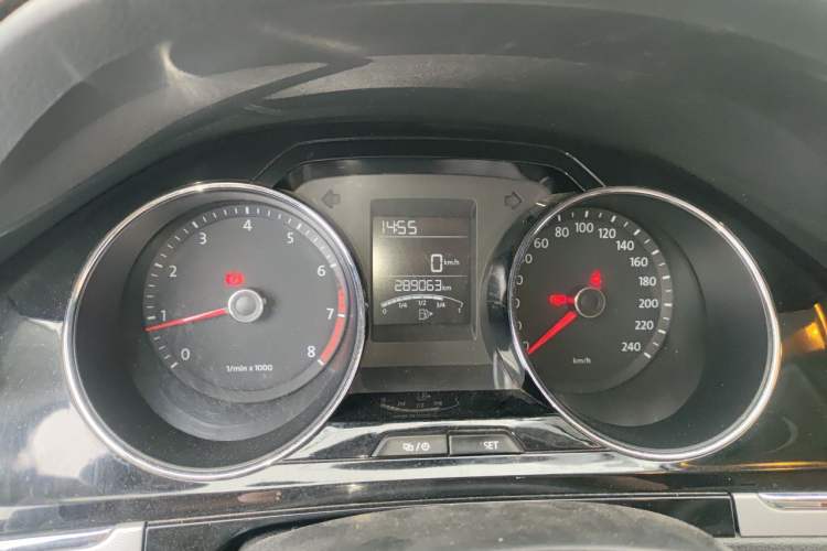 Used Volkswagen Bora 2014 1.6L Manual Comfort Model Instrument Cluster