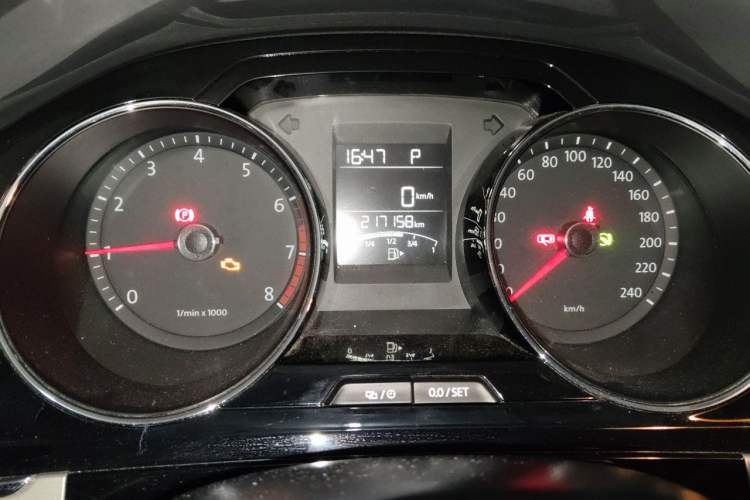 Used Volkswagen Bora 2014 1.6L Automatic Comfort Model Instrument Cluster