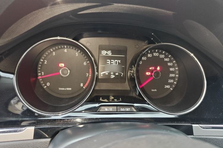 Used Volkswagen Bora 2014 1.6L Manual Comfort Model Instrument Cluster
