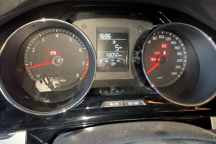 Used Volkswagen Bora 2014 1.4TSI Manual Sportline Instrument Cluster