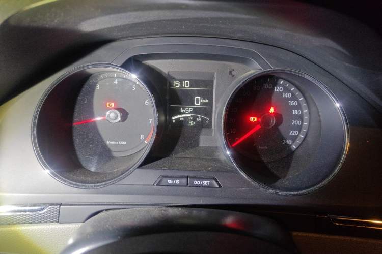 Used Volkswagen Bora 2014 1.6L Manual Fashion Edition Instrument Cluster
