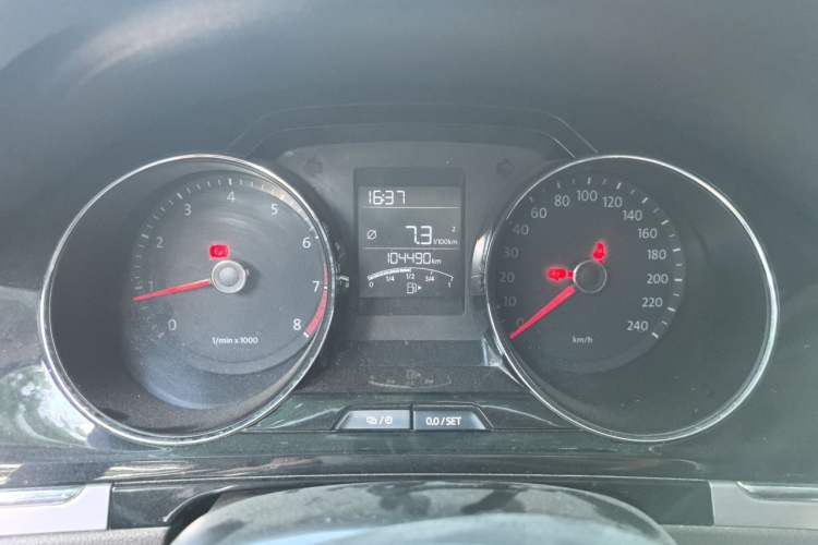 Used Volkswagen Bora 2014 1.6L Manual Comfort Model Instrument Cluster