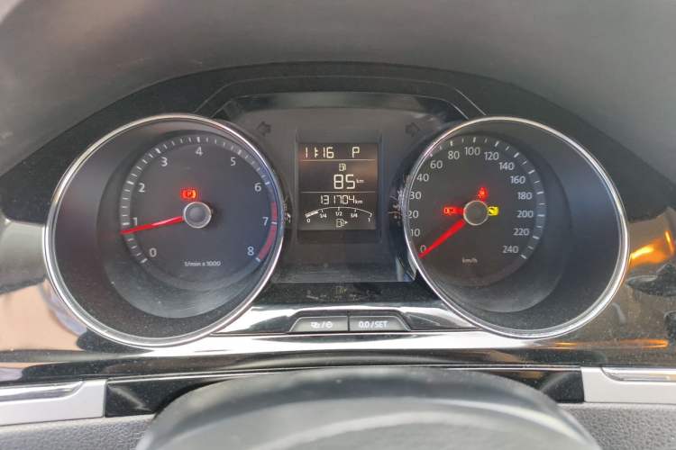 Used Volkswagen Bora 2014 1.6L Automatic Comfort Model Instrument Cluster