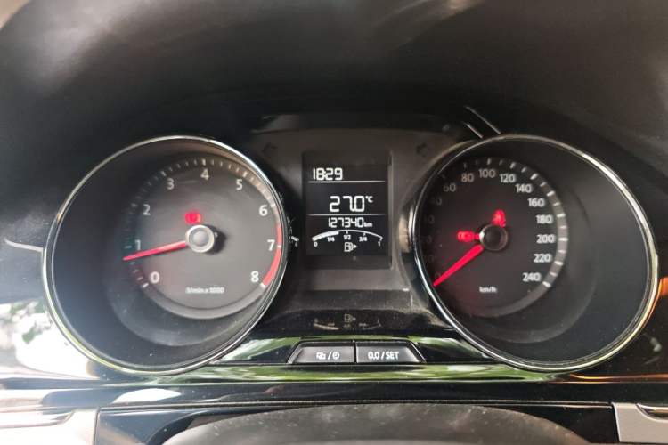 Used Volkswagen Bora 2014 1.6L Manual Comfort Model Instrument Cluster