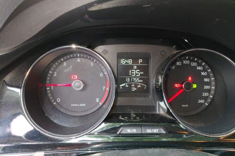 Used Volkswagen Bora 2014 1.4TSI Automatic Comfort Model Instrument Cluster