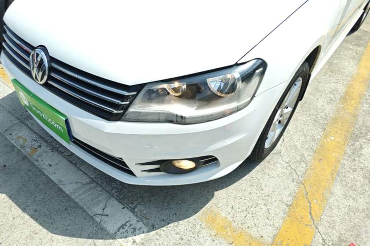 Used Volkswagen Bora 2014 1.6L Automatic Comfort Model Left Front Headlight