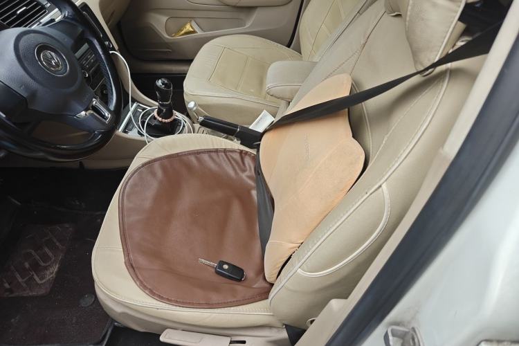 Used Volkswagen Bora 2014 1.6L Manual Comfort Model Left Front Seat