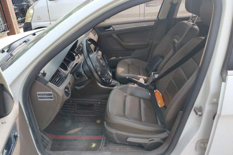 Used Volkswagen Bora 2014 1.6L Automatic Comfort Model Left Front Seat