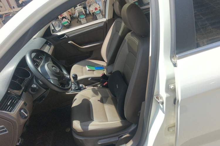 Used Volkswagen Bora 2014 1.4 TSI Manual Comfort Model Left Front Seat