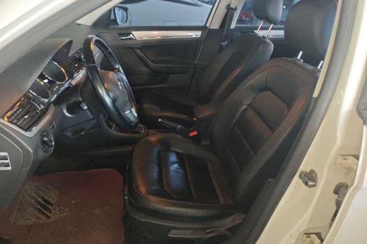 Used Volkswagen Bora 2014 1.6L Automatic Comfort Model Left Front Seat