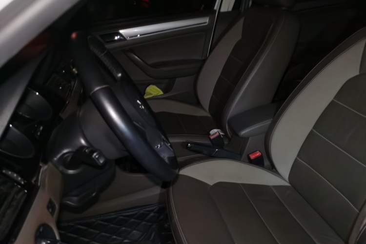 Used Volkswagen Bora 2014 1.6L Automatic Comfort Model Left Front Seat