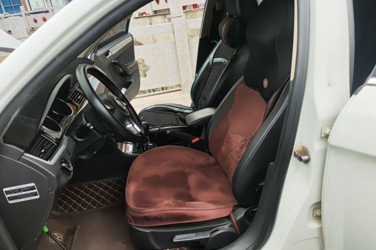 Used Volkswagen Bora 2014 1.6L Manual Comfort Model Left Front Seat