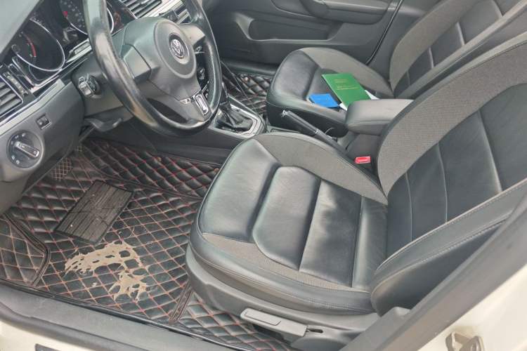 Used Volkswagen Bora 2014 1.6L Automatic Comfort Model Left Front Seat