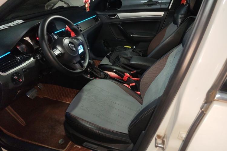 Used Volkswagen Bora 2014 1.4TSI Automatic Sportline Left Front Seat
