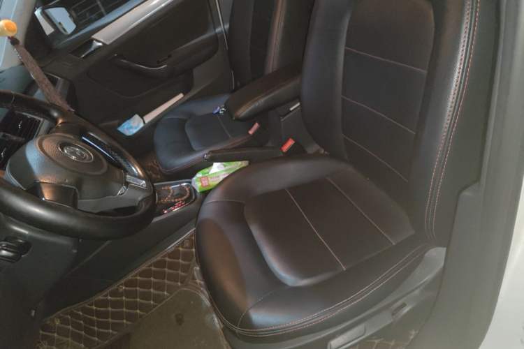 Used Volkswagen Bora 2014 1.6L Automatic Fashion Model Left Front Seat