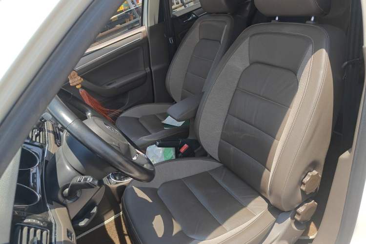 Used Volkswagen Bora 2014 1.6L Automatic Comfort Model Left Front Seat