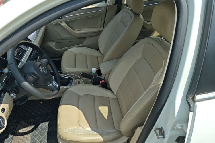 Used Volkswagen Bora 2014 1.6L Automatic Comfort Model Left Front Seat