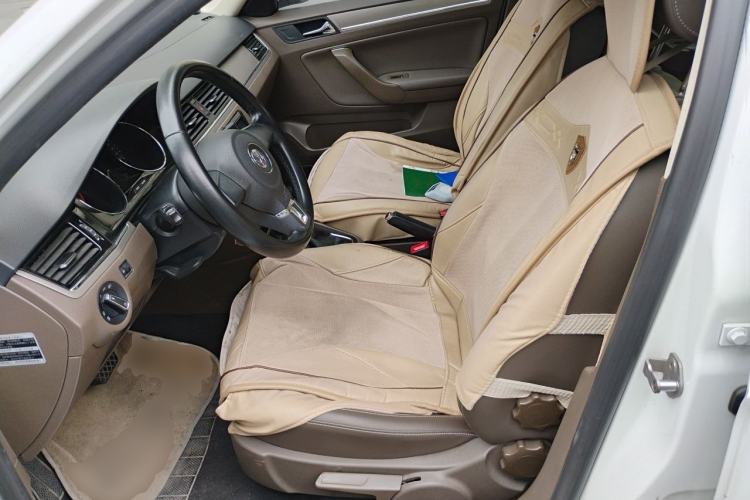 Used Volkswagen Bora 2014 1.6L Automatic Comfort Model Left Front Seat