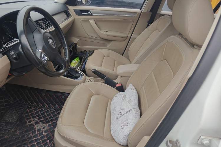 Used Volkswagen Bora 2014 1.6L Automatic Comfort Model Left Front Seat