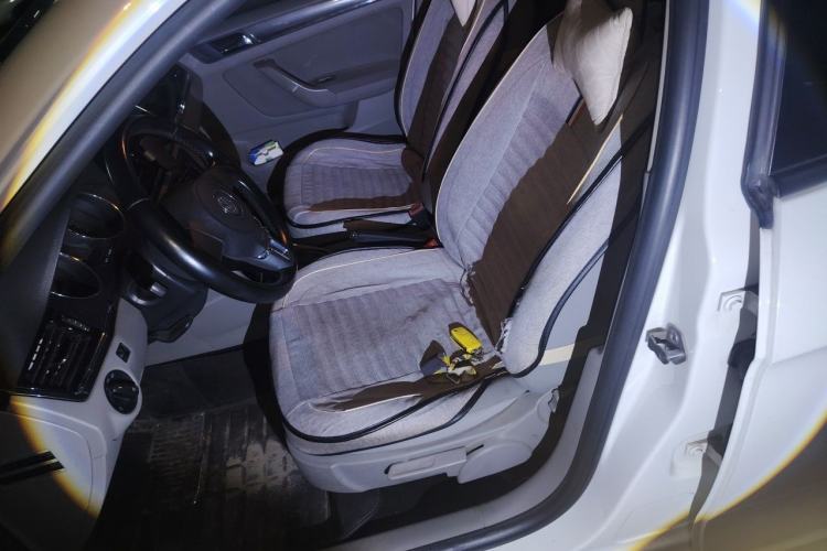 Used Volkswagen Bora 2014 1.6L Automatic Fashion Model Left Front Seat