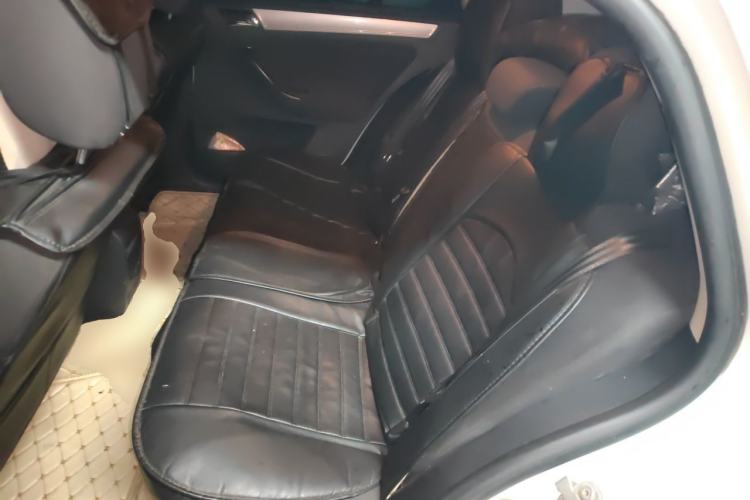 Used Volkswagen Bora 2014 1.6L Automatic Fashion Model Left Rear Seat