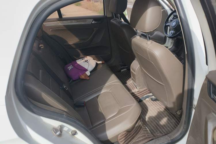 Used Volkswagen Bora 2014 1.6L Automatic Comfort Model Left Rear Seat