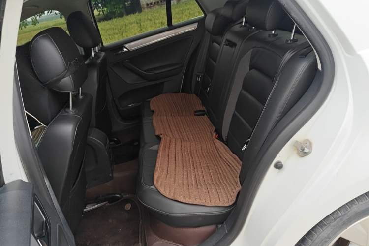 Used Volkswagen Bora 2014 1.6L Manual Comfort Model Left Rear Seat