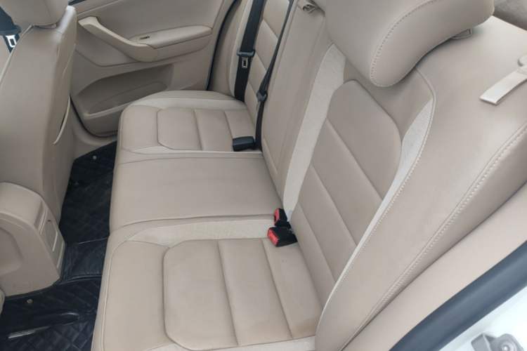 Used Volkswagen Bora 2014 1.6L Automatic Comfort Model Left Rear Seat