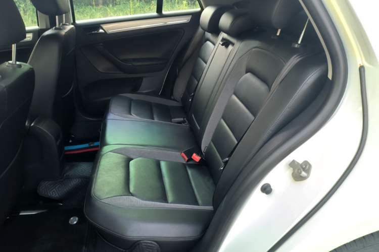 Used Volkswagen Bora 2014 1.4TSI Automatic Comfort Model Left Rear Seat