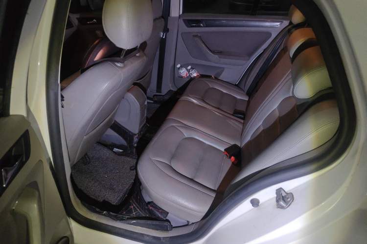 Used Volkswagen Bora 2014 1.6L Manual Fashion Edition Left Rear Seat