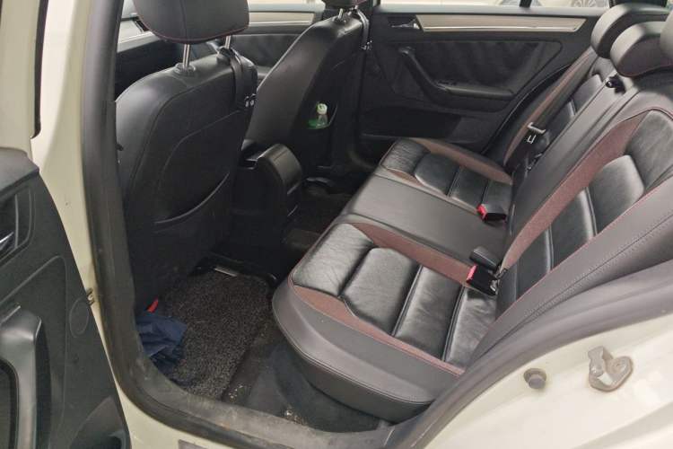 Used Volkswagen Bora 2014 1.4TSI Automatic Sportline Left Rear Seat