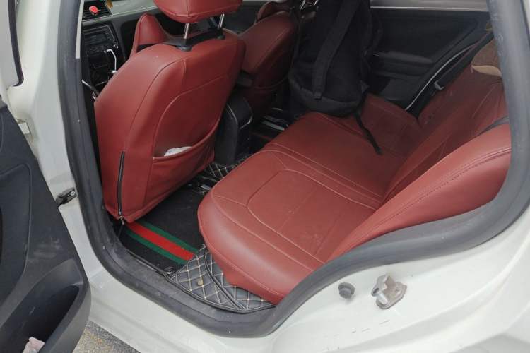 Used Volkswagen Bora 2014 1.6L Automatic Fashion Model Left Rear Seat