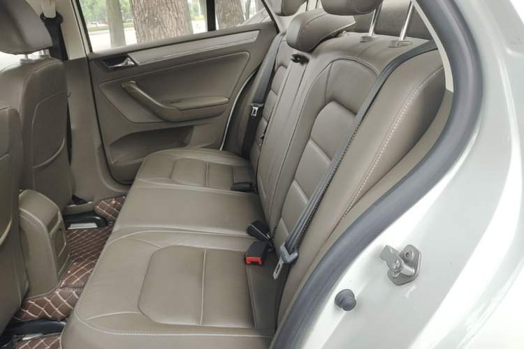 Used Volkswagen Bora 2014 1.6L Manual Comfort Model Left Rear Seat