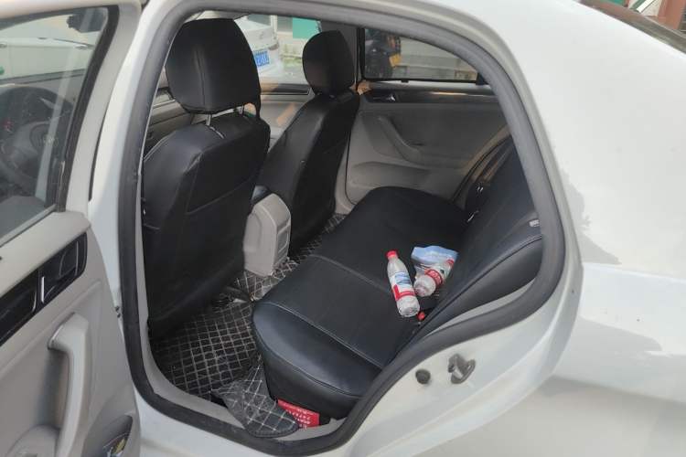 Used Volkswagen Bora 2014 1.6L Automatic Fashion Model Left Rear Seat
