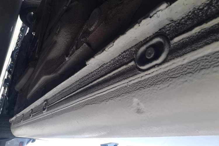 Used Volkswagen Bora 2014 1.6L Automatic Fashion Model Left Side Sill