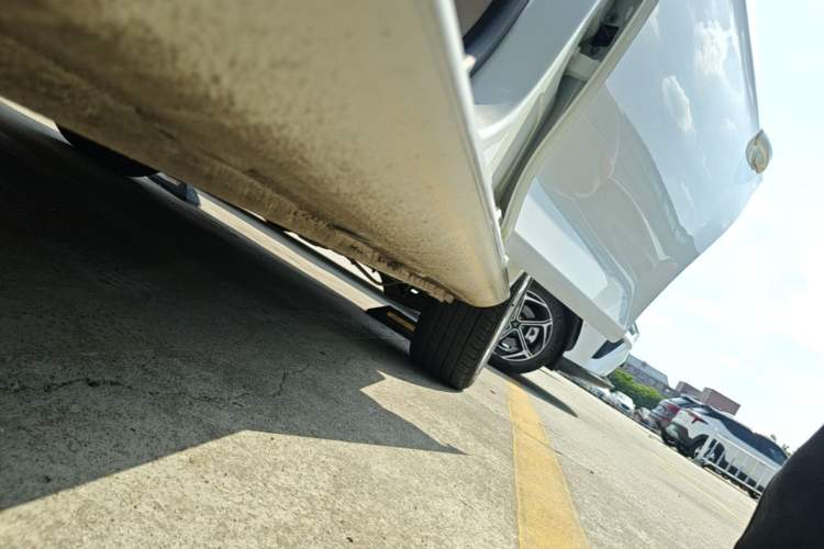 Used Volkswagen Bora 2014 1.6L Automatic Comfort Model Left Side Sill