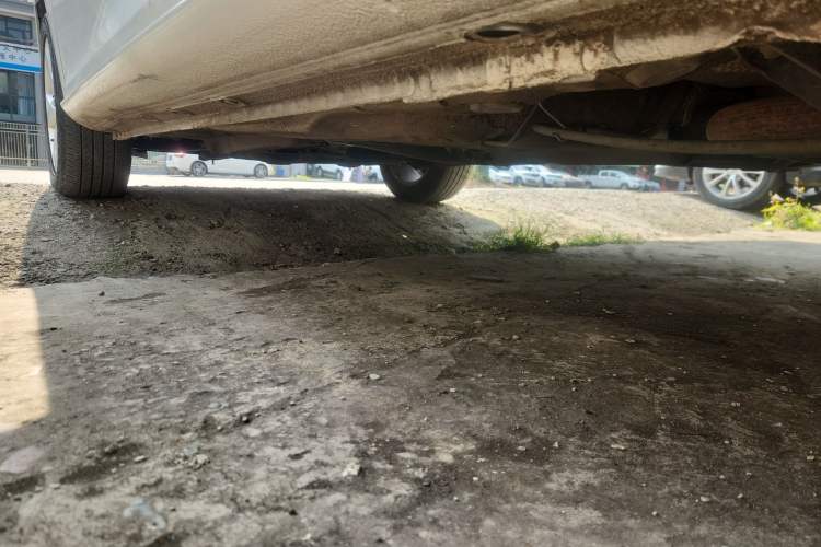Used Volkswagen Bora 2014 1.4TSI Automatic Comfort Model Left Side Sill