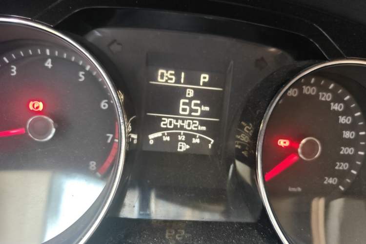 Used Volkswagen Bora 2014 1.6L Automatic Comfort Model Odometer Close Up