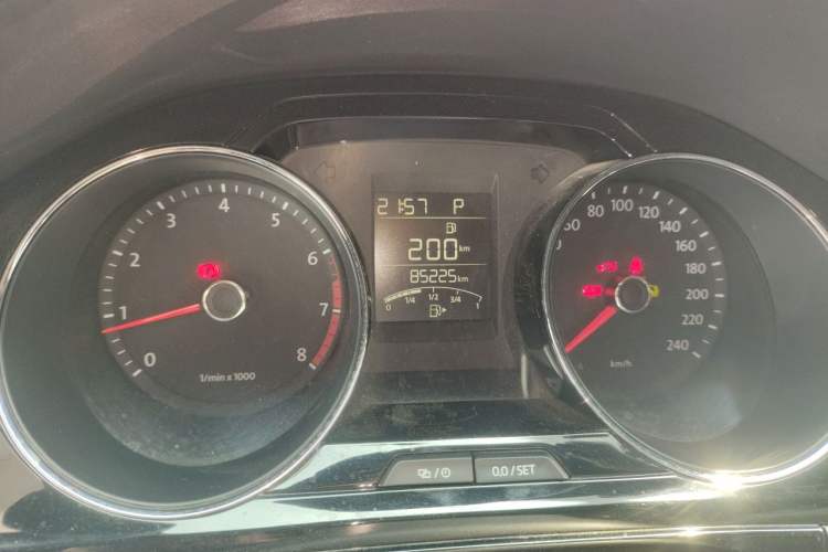 Used Volkswagen Bora 2014 1.4TSI Automatic Sportline Odometer Close Up